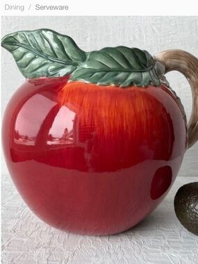 Pfaltzgraff “Delicious” Apple Oversize Fruit Shaped Beverage Serving Pitcher